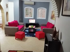 Living area - Nile Jewel Suites Fully Serviced Luxury Nile view Apartment. With 2 bedrooms (Luxor)