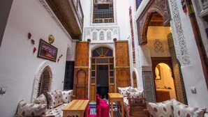 تناول الطعام