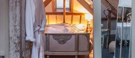 Deluxe dubbelrum - eget badrum - havsutsikt | 1 sovrum, strykjÀrn/strykbrÀda, gratis wi-fi och sÀngklÀder