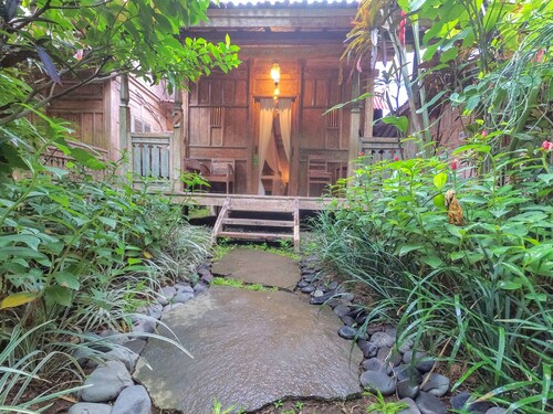 Ainutlaatuinen ja ihana puinen mökki 2