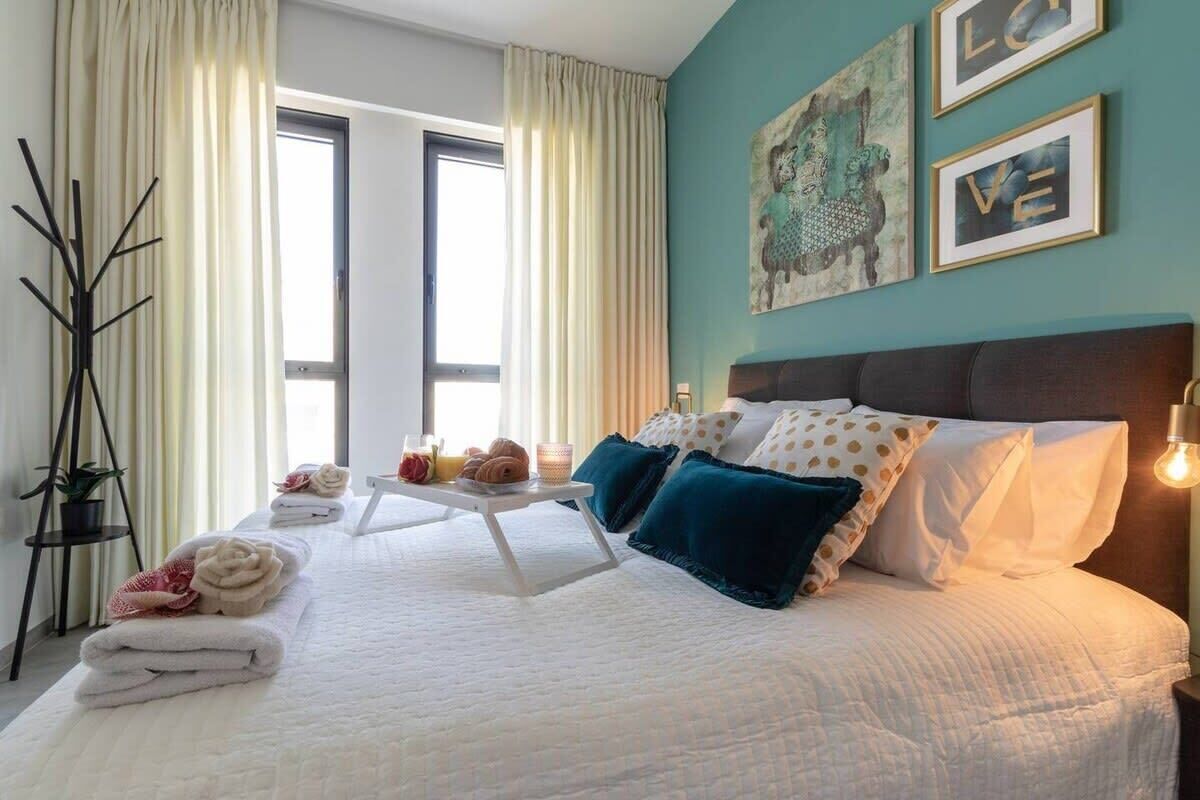 1 bedroom, iron/ironing board, travel crib, WiFi