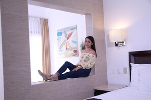 In-room safe, individually decorated, individually furnished, desk