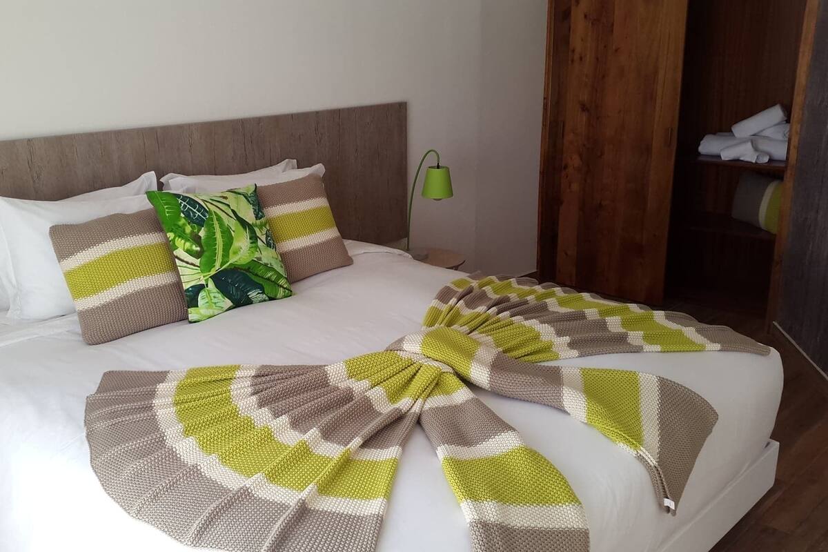 Minibar, Verdunkelungsvorhänge, Bügeleisen/Bügelbrett