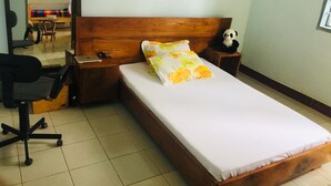 Căn hộ | Bàn, bộ trải giường 