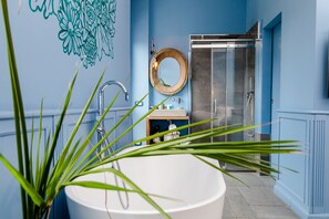 Deep-soaking bathtub - Bello Lake Como Suites (Como)