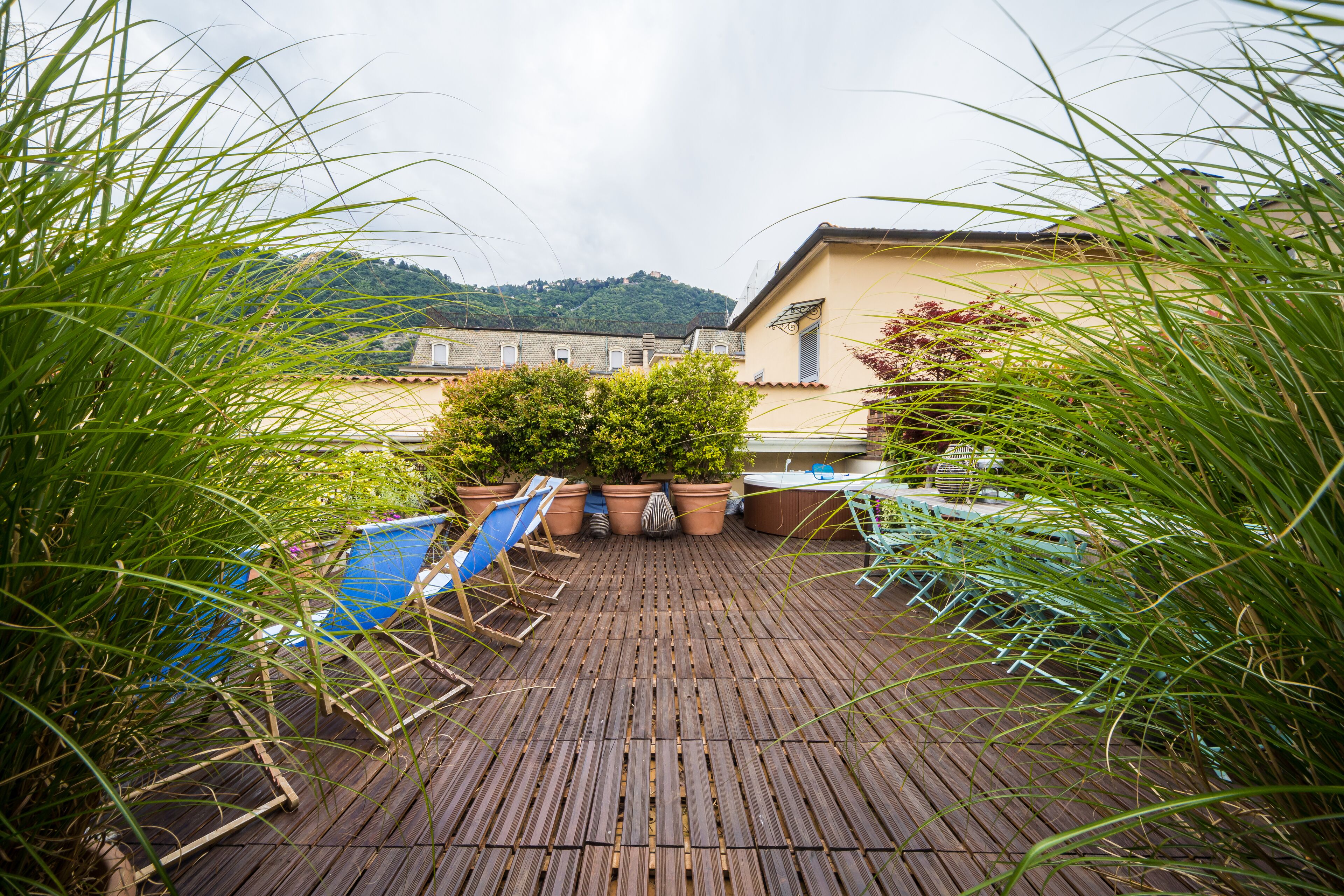 Sun deck
