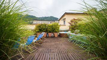 Sun deck