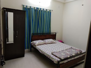 2 bedrooms, iron/ironing board, WiFi, wheelchair access - 2 Bedroom Apartment near Basavatarakam Indo American Cancer Hospital. (Hyderabad)