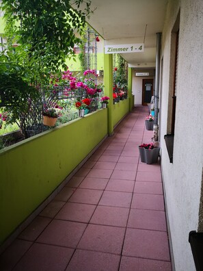 Exterior - Gästezimmer Burgplatz (Sinsheim)