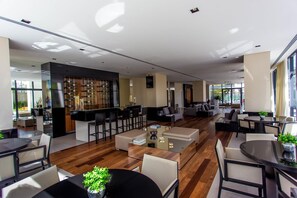 Dining - Spacious and fully equipped studio in Berrini Ponte Estaiada (Cidade Monções)