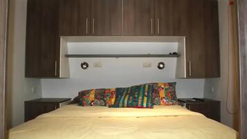 Deluxe Mobile Home | Bed sheets