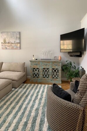 Smart TV, stereo