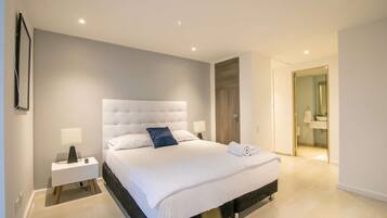 1 habitación, wifi y ropa de cama