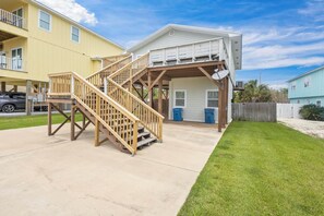 Exterior - DOG FRIENDLY, POOL, COVERED RELAXING AREAS, PEDESTRIAN CROSSWALK TO BEACH (Gulf Shores)