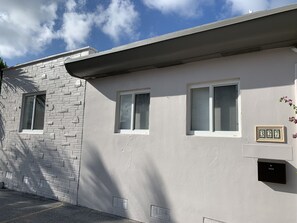 Exterior - Tiana Beach Inn (Hollywood)