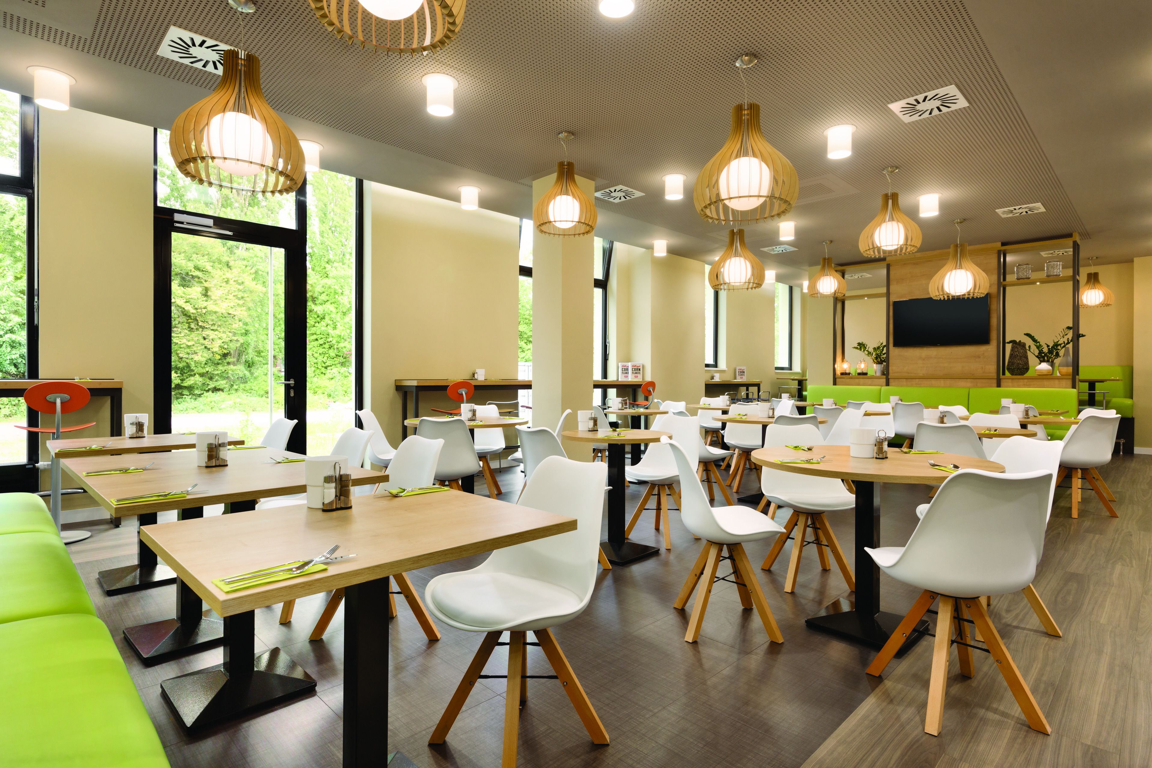 Photo - Super 8 by Wyndham Hamburg Mitte