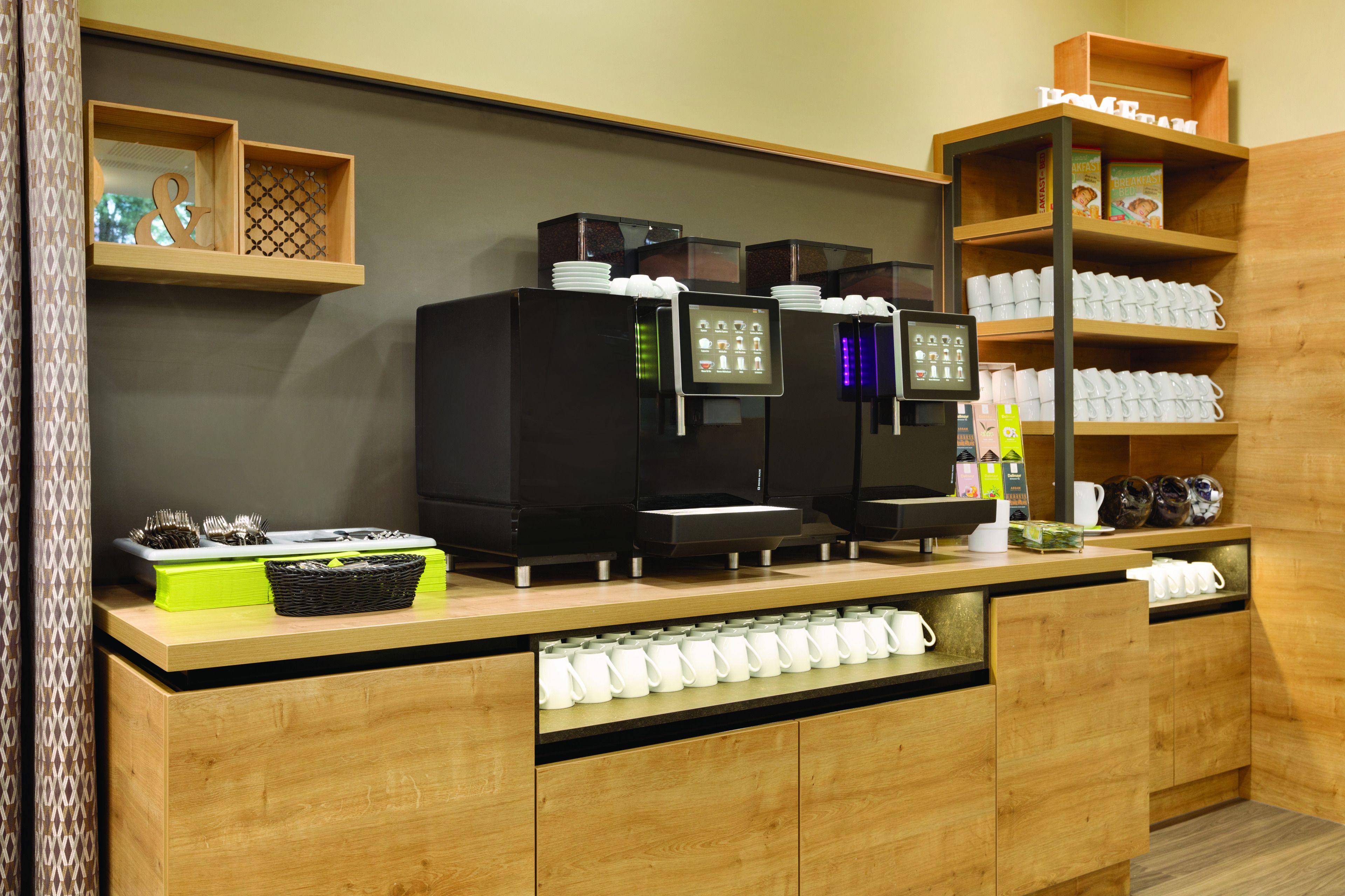 daily buffet breakfast (eur 16 per person)