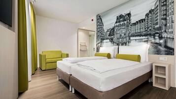 Literie de qualité supérieure, coffres-forts dans les chambres, bureau