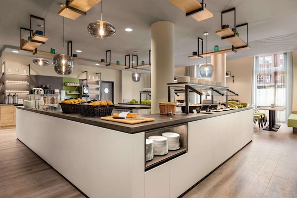 Dagelijks ontbijtbuffet (EUR 16 per persoon)