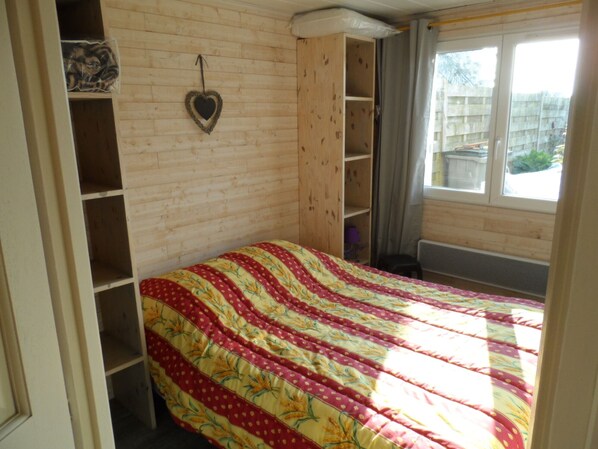 2 chambres, accès au Wi-Fi (inclus)