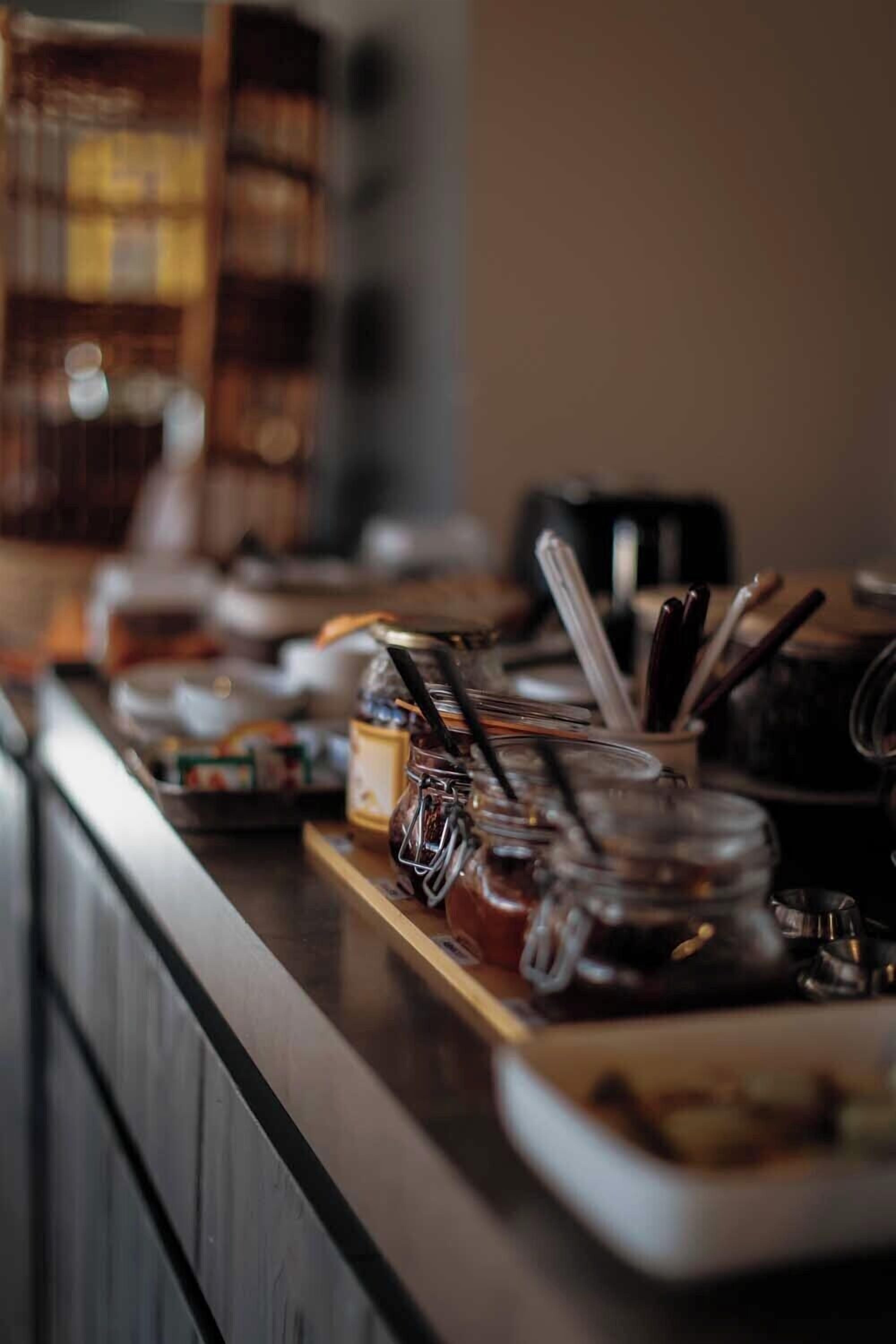 lunch and dinner served, french cuisine