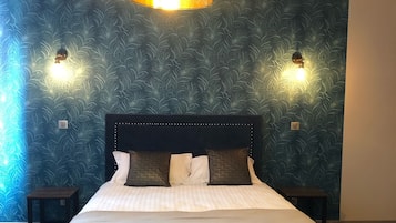 Deluxe Double Room, 1 Queen Bed | 1 bedroom, premium bedding, memory foam beds, minibar