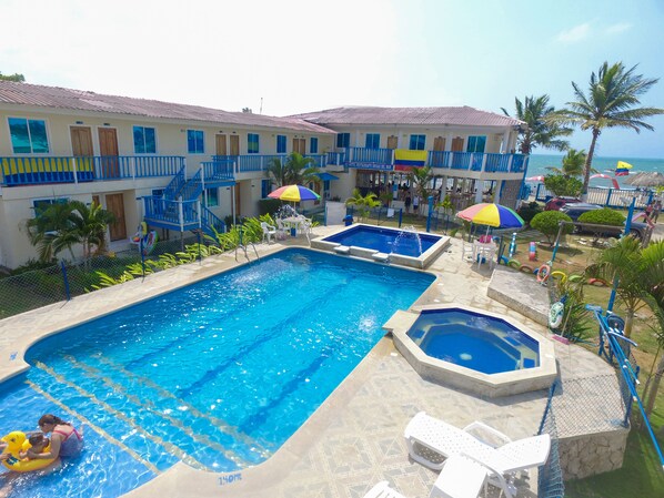 Utomhuspool