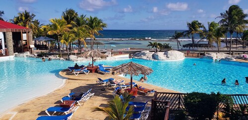 Touba Manga Beach Appartements