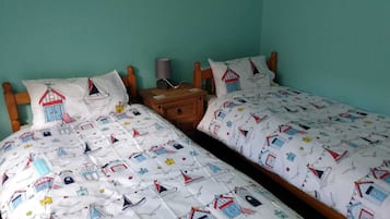 3 bedrooms, iron/ironing board, travel crib, free WiFi