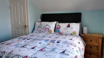 3 Schlafzimmer, Bügeleisen/Bügelbrett, Reisekinderbett, kostenloses WLAN