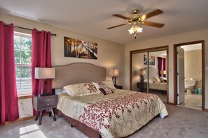 4 室のベッドルーム、低反発ベッド、WiFi、ベッドシーツ