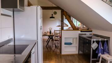 Kühlschrank, Ofen, Herdplatte, Geschirrspüler