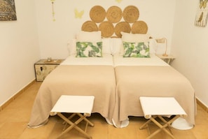 3 quartos, ferros/tábuas de passar roupa, Wi-Fi, roupa de cama