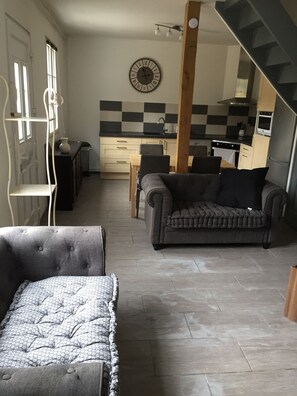 TV, videospill, bøker og stereoanlegg