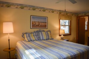 3 bedrooms, iron/ironing board, free WiFi