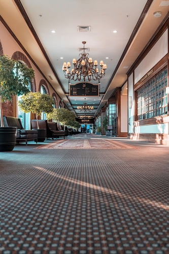 Red Deer Resort & Casino