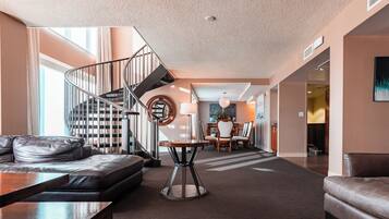 Presidential Suite | Living area | Flat-screen TV, pay films