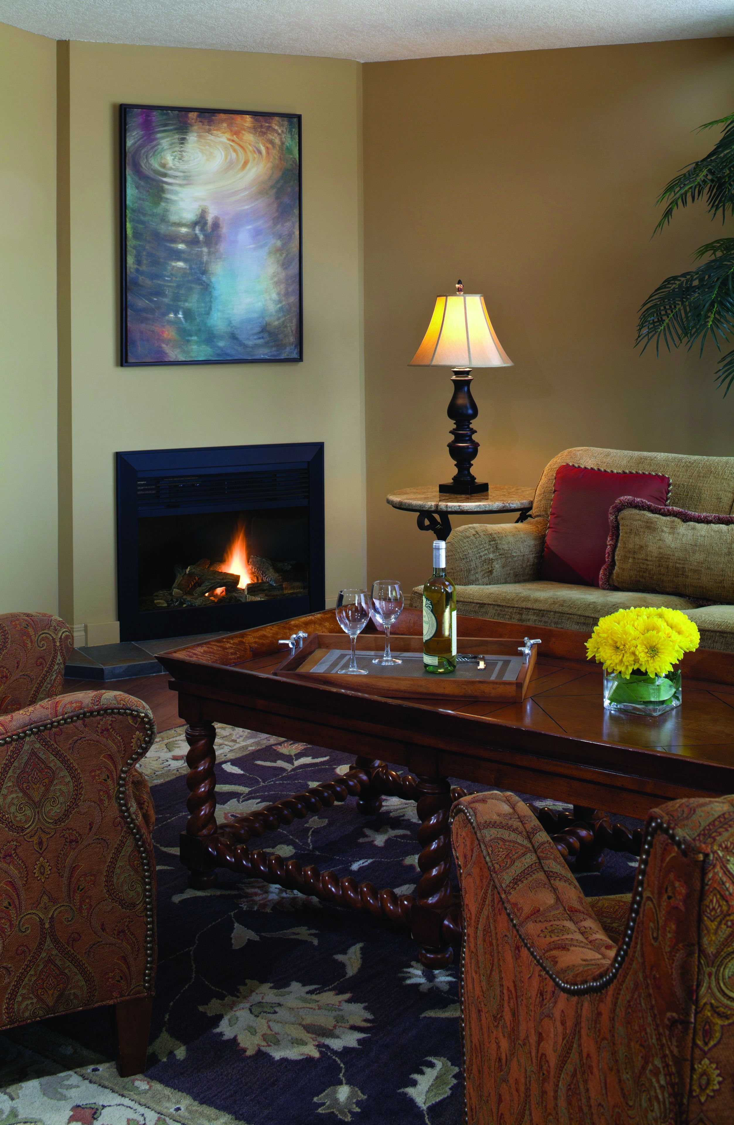 flat-screen tv, pay films