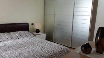 2 Schlafzimmer, Internetzugang, Bettwäsche