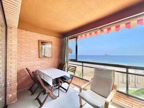 Dining - SEAFRONT PONIENTE BEACH BLUELINE R048 (Benidorm)