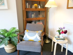 Reading nook, there are books about or set in Brighton in the bookcase.