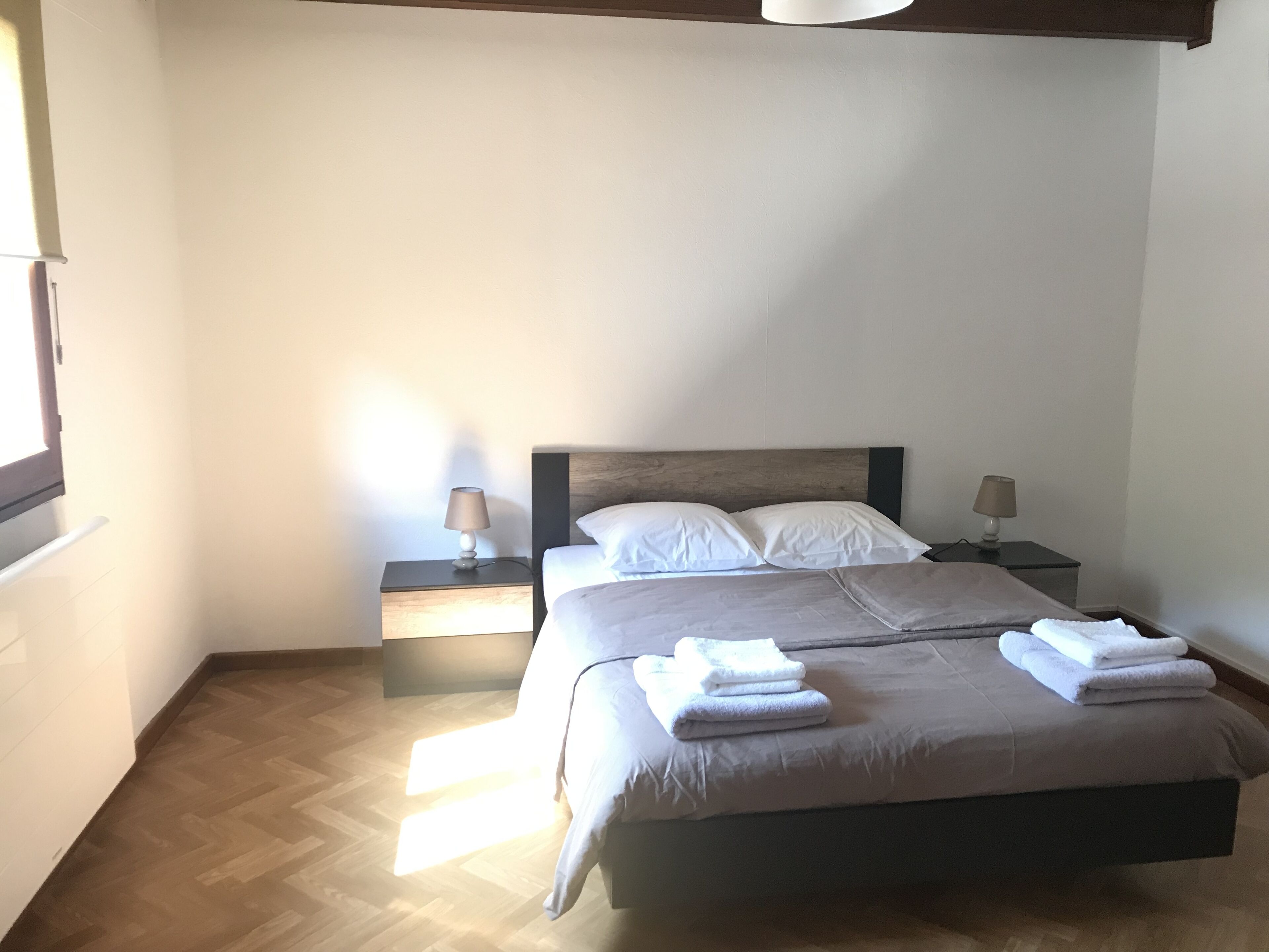 4 chambres, bureau, fer et planche à repasser, Wi-Fi