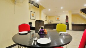 Restaurant - Hotel Aura IGI (New Delhi)