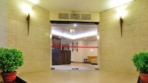 Exterior - Hotel Aura IGI (New Delhi)