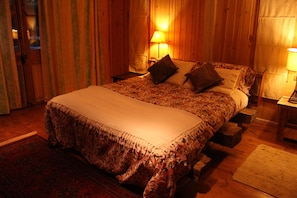 Comfort Room, 1 Double Bed, Garden View | Individually decorated, free WiFi, bed sheets