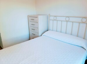 2 chambres, draps fournis