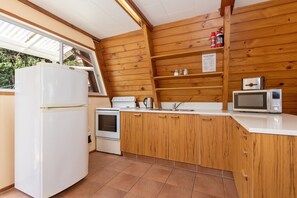 冰箱、微波炉、烤箱、烤面包机