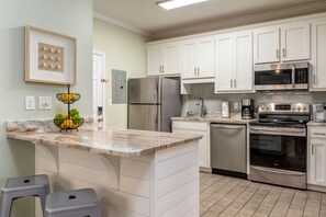 Fridge, microwave, oven, stovetop - Modern & luxurious ground-floor condo near the Gulf with pools (Dauphin Island)