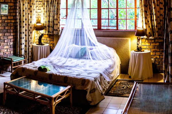 Superior Chalet, Mountain View | 2 bedrooms, bed sheets