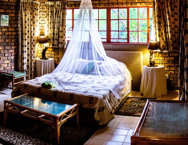 Superior Chalet, Mountain View | 2 bedrooms, bed sheets